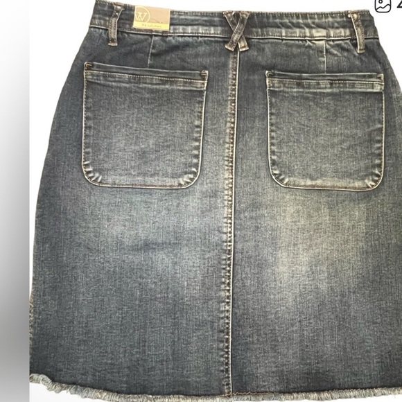 NWT Wit & Wisdom Blue Vintage Distressed Denim Skirt - Picture 4 of 4